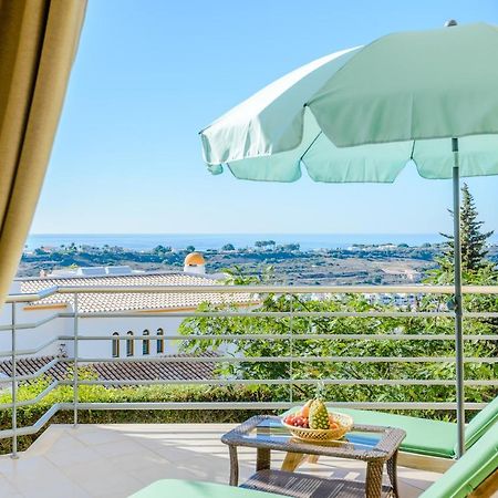 Bnb Homes Ocean View Apartment With Huge Sunny Terrace, 2 Swimming Pools & Tennis Court Albufeira Eksteriør bilde