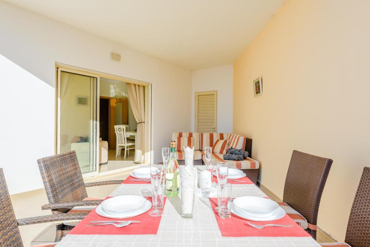 Bnb Homes Ocean View Apartment With Huge Sunny Terrace, 2 Swimming Pools & Tennis Court Albufeira Eksteriør bilde