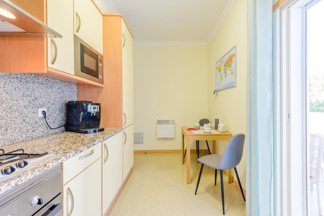Bnb Homes Ocean View Apartment With Huge Sunny Terrace, 2 Swimming Pools & Tennis Court Albufeira Eksteriør bilde