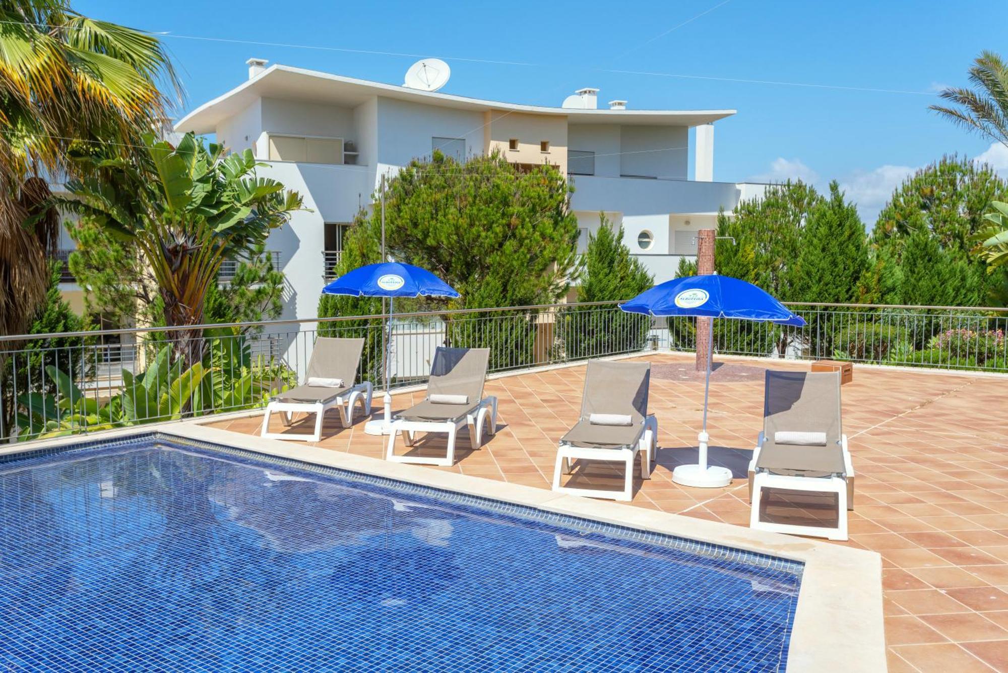 Bnb Homes Ocean View Apartment With Huge Sunny Terrace, 2 Swimming Pools & Tennis Court Albufeira Eksteriør bilde
